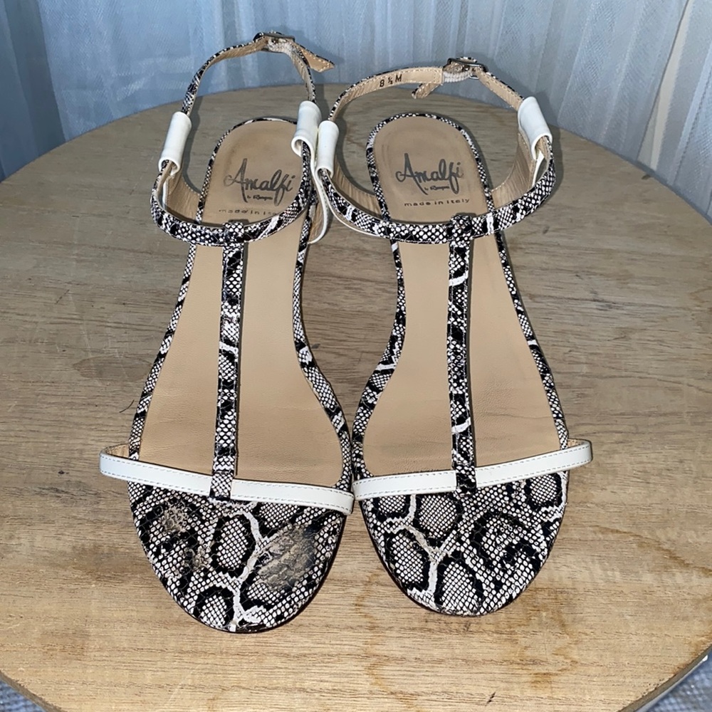 REDUCED! Amalfi by Rangoni โMondaleโ sandal wedges leather T-Straps Size 8.5